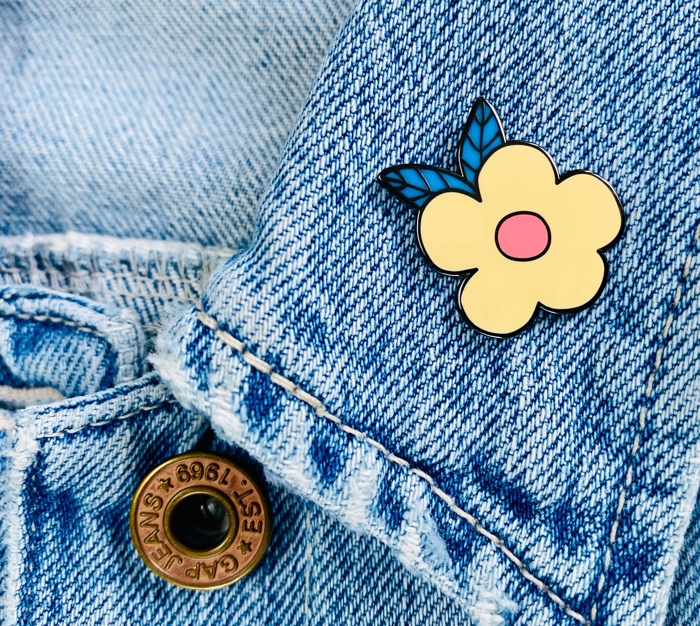 Retro Flower Enamel Pin